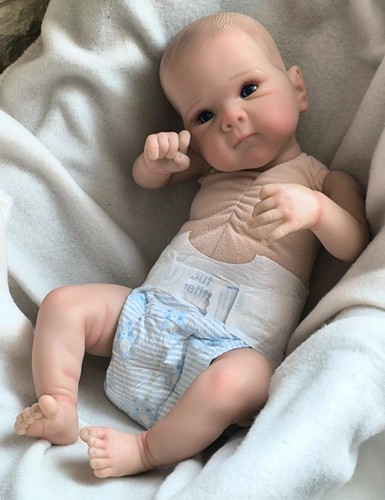 Bébé reborn fille 2kg800